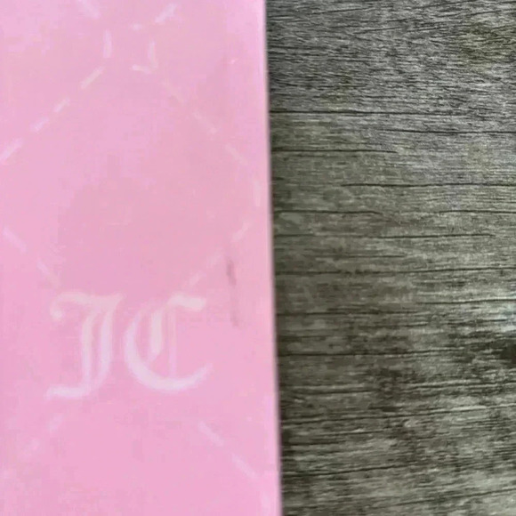 Juicy Couture Home 3 Piece Gift Bag Set With Gift Tags Velvet Handles - Picture 9 of 10